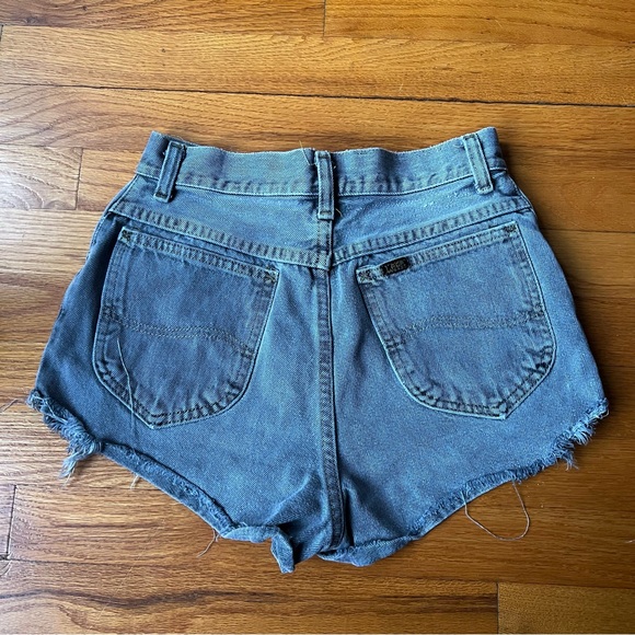 Vintage Distressed Grey Denim Shorts - Picture 4 of 5